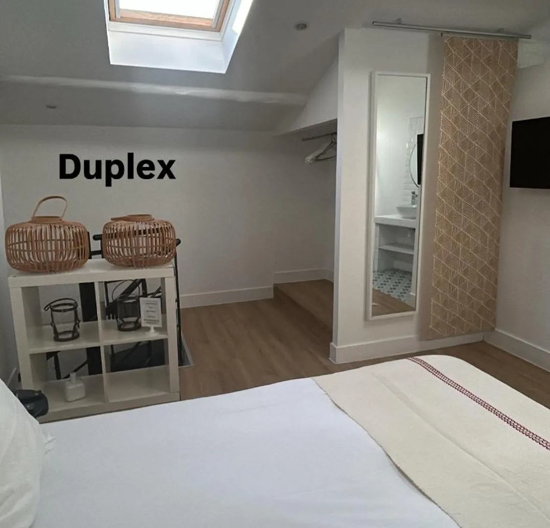 מרסיי Sainte Apartments 0*,  צרפת